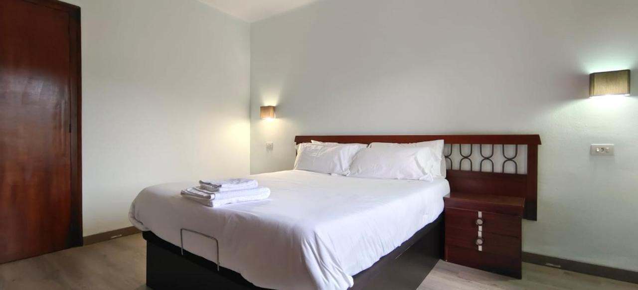 Hotel Fiesta Mega Only Adults Darnius Bagian luar foto