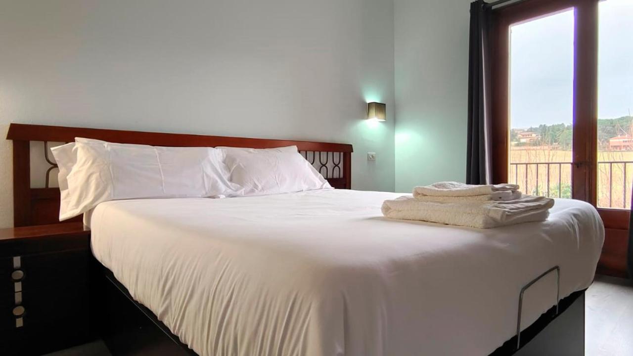 Hotel Fiesta Mega Only Adults Darnius Bagian luar foto
